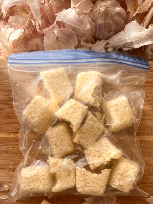 Frozen Minced Garlic Cubes