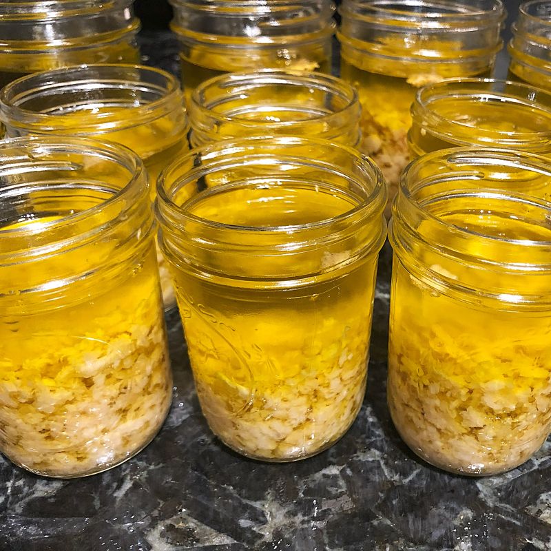 Garlic Mojo in Jars Crushed